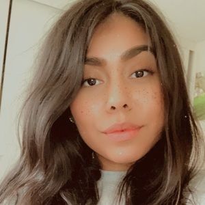 Meet your Posher, Steph